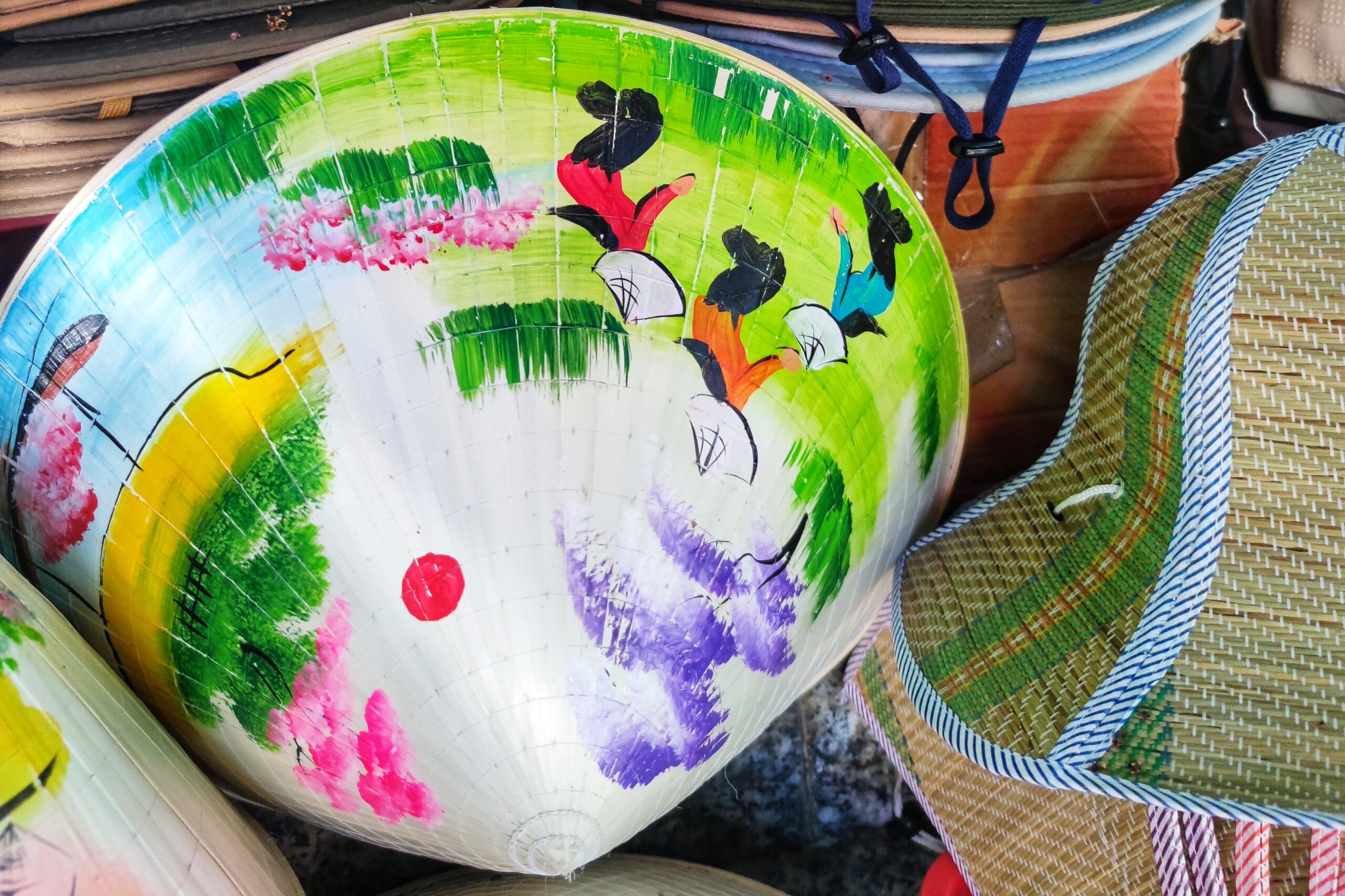 Experience Vietnam, sconed hat