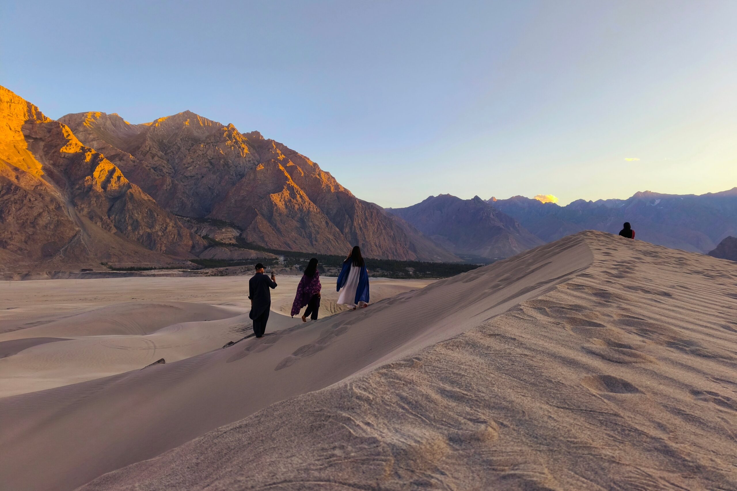 North Pakistan Explore Hunza Valley, Katpana desert
