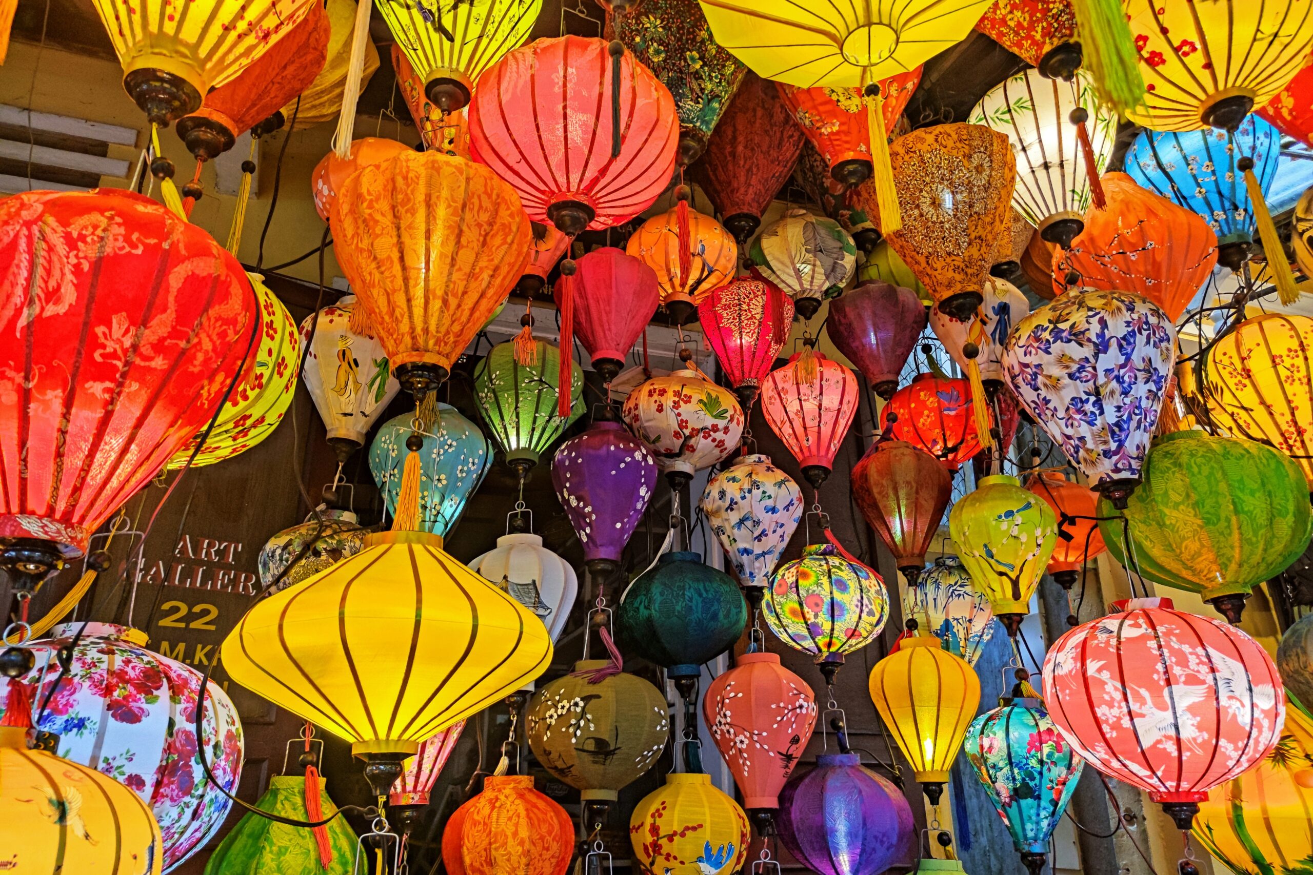 Vietnam Unveiled, lanterns