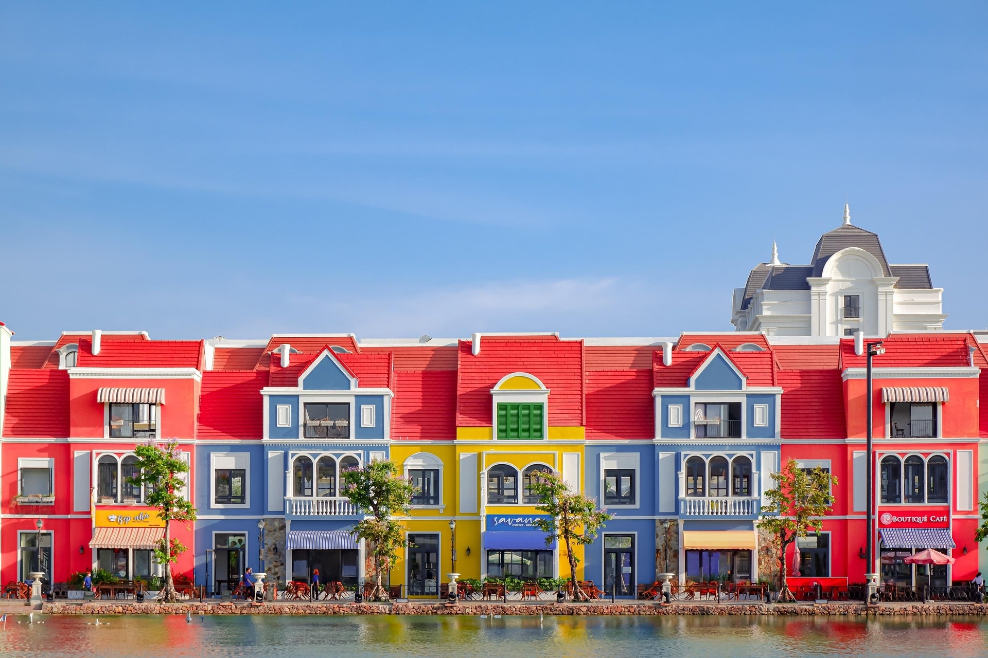 Vietnam Unveiled, Phu Qouc, Colourful buildings