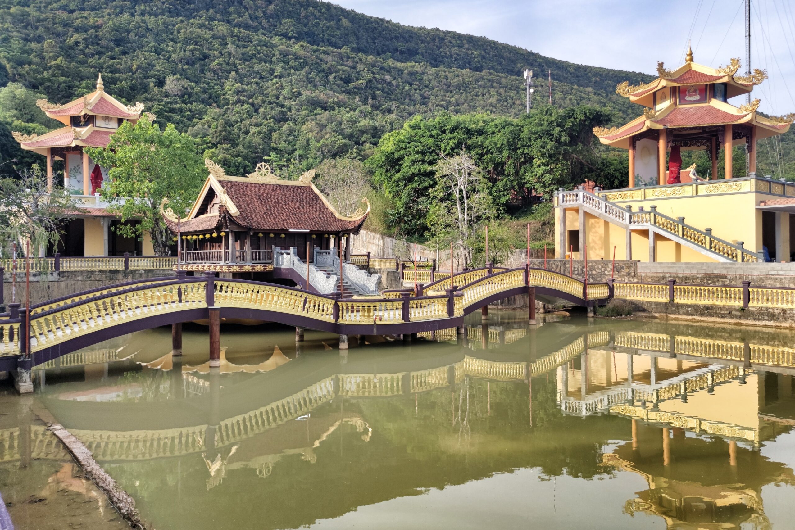 Vietnam Unveiled, Phu Qouc, Temple